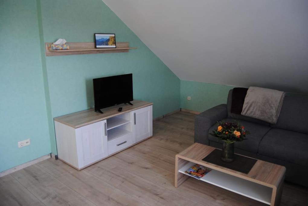 Vöhl Ferienwohnung Arnold מראה חיצוני תמונה